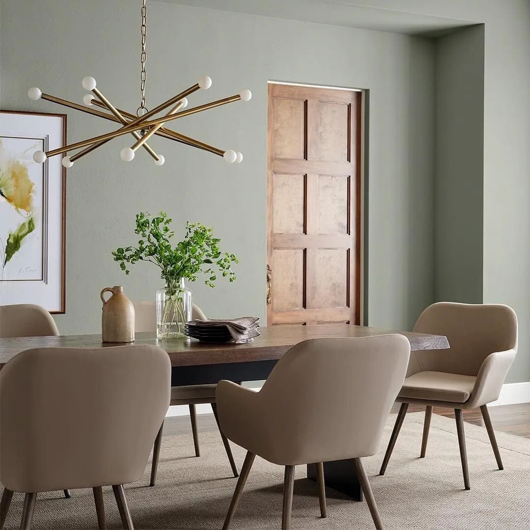 🎨Monet Dark from the @fleetwood_paints Vogue Collection...

For dining rooms, the calming tones of a 🎨Monet Dark background brings a lot to the table. For an inviting and comfortable ambience envelop this area with this soothing green on your walls. 

Fleetwood brand ambassador @roisinlaffertykld advises how Monet Dark “when next to rich oak/dark walnut has a smokiness that comes through to create such a stunning environment."
