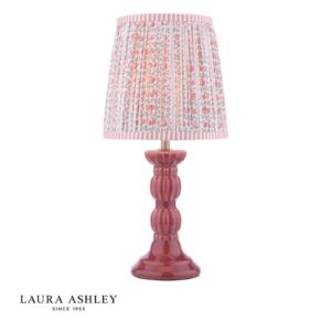 laura ashley Namizna svetilka Kelbrook iz rdeče keramike in matirane starinske medenine s senčnikom - Stillorgan Decor