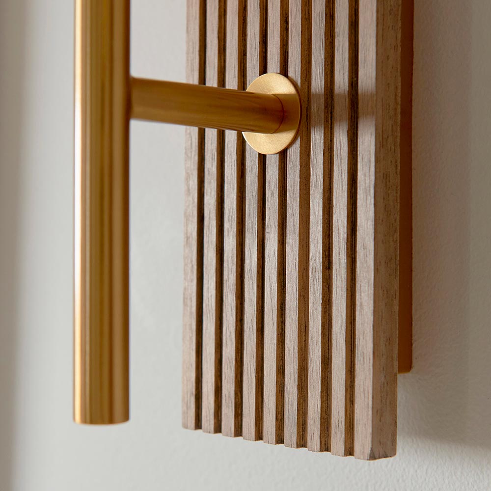modern vägglampa i bokträ och klar glasskärm 2 modern vägglampa i bokträ och klar glasskärm - Stillorgan Decor